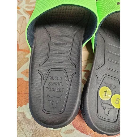 Under Armour Project Rock Michelin Fat Tire Slides Men's Size 15 - Picture 2 of 3